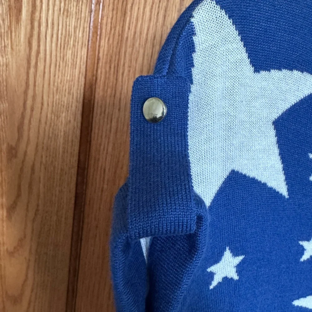 Joseph A Blue and White Starry Short Sleeve Sweater - Picture 3 of 4